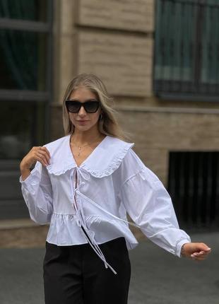 Элегантная коттоновая женская рубашка с объемными рукавами и воротником