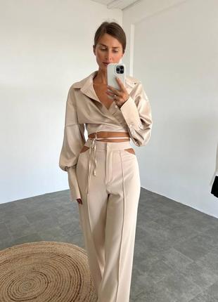 Брюки и блуза,