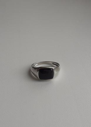 Серебряное кольцо, перстень с ониксом