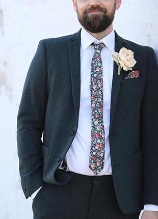 Симпатичный галстук цветочный принт