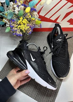 Оригінальні кросівки nike 270