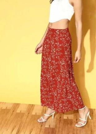 Красная длинная юбка с цветочным принтом от shein