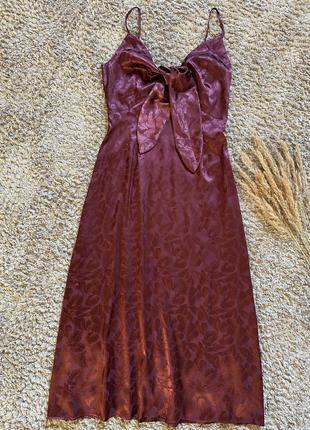 Шовкова сукня міді на бретельках сатинове плаття з завʼязками