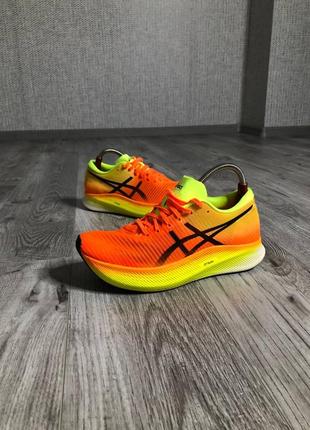 Топові 40.5 бігові кросівки asics metaspeed sky