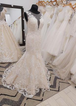 Весільна сукня рибка. нова