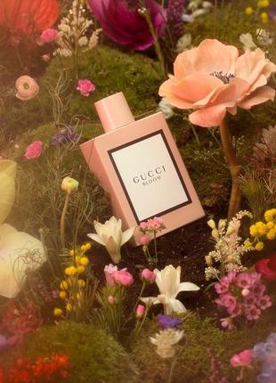 Женская парфюмированная вода gucci bloom