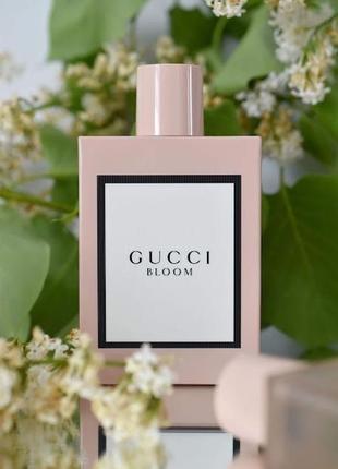Женская парфюмированная вода gucci bloom