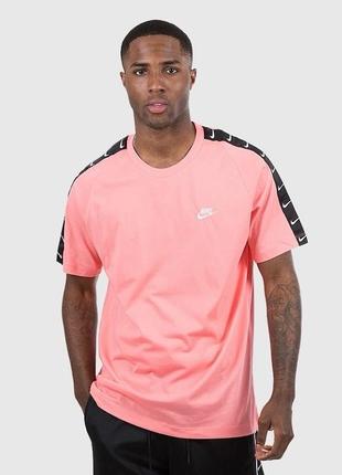 Шикарна футболка nike nsw futura tape swoosh logo t-shirt pink