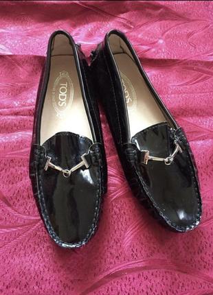 Шкіряні лофери туфлі бренд tod’s італія шкіра