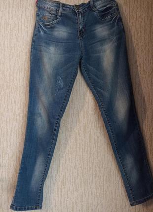 Летние джинсы р 29 зауженные