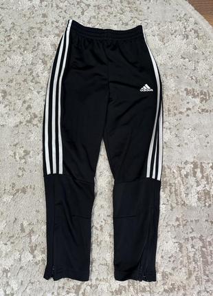 Спортивні штани adidas оригінал 140р.