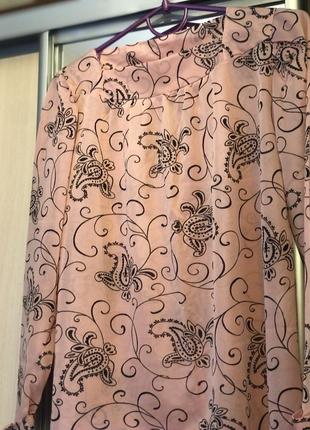 Полупрозрачная розовая блузка кофта