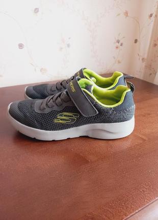 Кросівки skechers,37 розмір