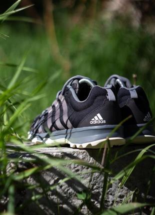 Adidas traxion