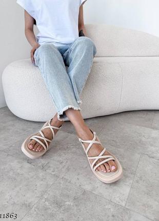 Кожаные босоножки цвета лотос6 фото