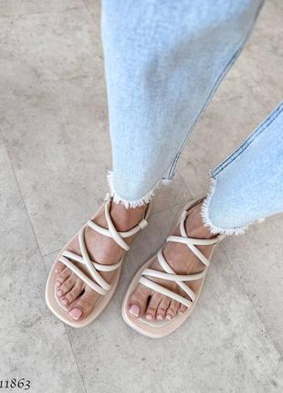 Кожаные босоножки цвета лотос4 фото