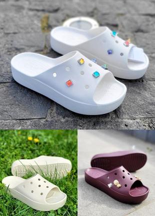 Зручні та модні шлепки crocs classic platform slide