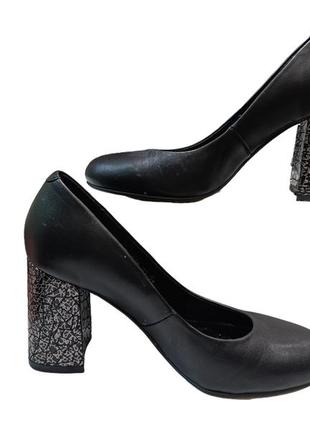 Жіночі туфлі шкіряні чорні nivelle 36 з оригінальним каблуком сріблястим український виробник