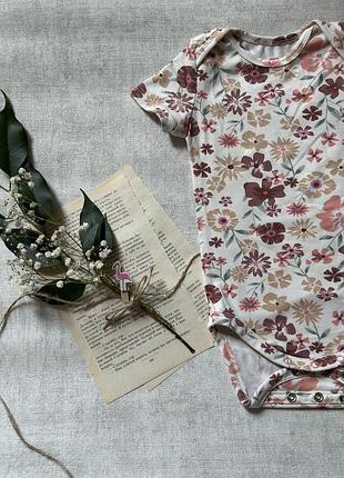 Боди в цветочный принт