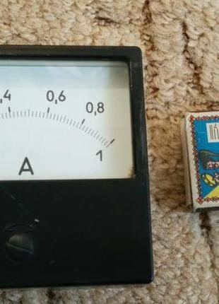 Амперметр постоянного тока 0 – 1а со встроенным шунтом для зарядного или блока питания.