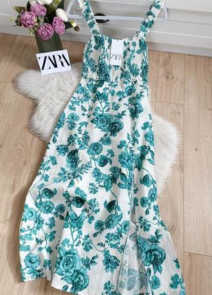 Платье с цветочным принтом и льном от zara, размер xs, м