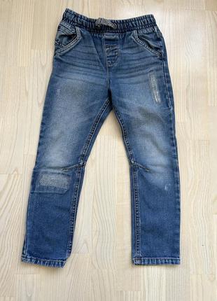 Джинси доя хлопчика на 6-7 р