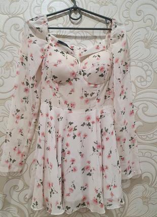 Ніжне коротке шифонове плаття 🌷в квіточку, молочного кольору