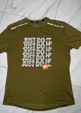 Футболка nike running