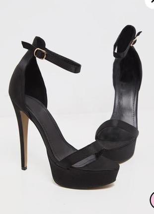 Атласні туфлі на шпильці від plt