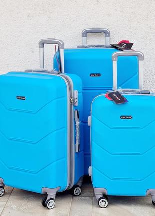 Средний  размер чемодана carbon  k 147 голубой