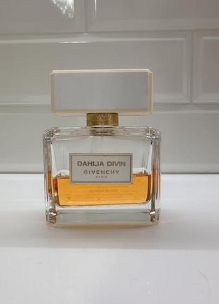 Givenchy dahlia divin парфумована вода