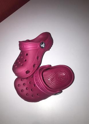 Детская обувь crocs.