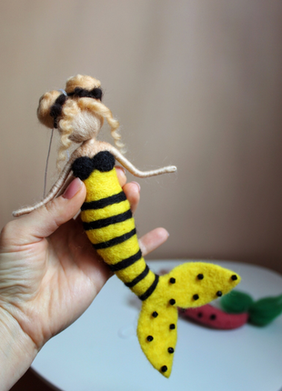 Сувенірна лялька підвіска казкова русалонька бджілка