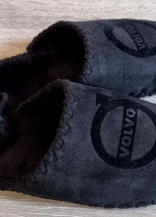 Чоловічі тапулі volvo