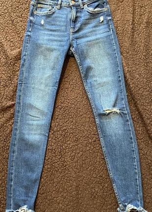 Широкі прямі джинси брудні bershka zara