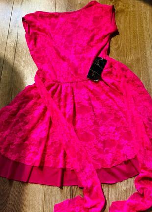 Новое платье розовое с биркой.