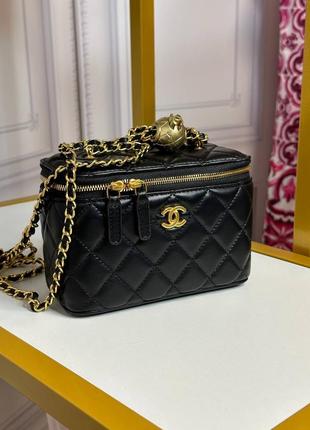 Брендова сумка в стилі chanel vanity case на цепочці із зеркалом
