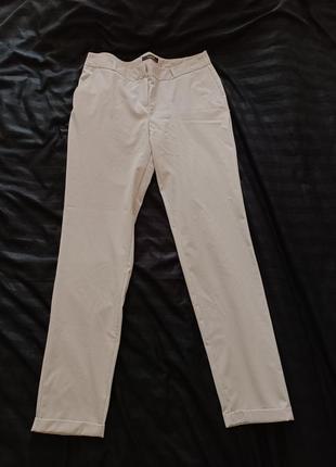 Классичечкие бежевые брюки zanzi с подворотами женские деловой стиль