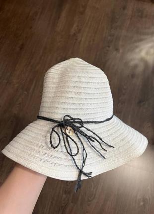 Плетений капелюх