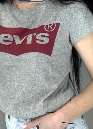 Женская футболка levis оригинал