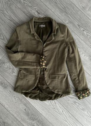 Пиджак bershka