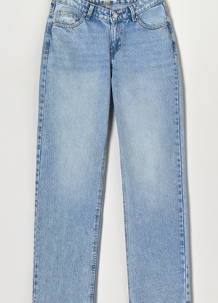 Прямые широкие джинсы
