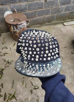 Spiked cap кепка с шипами