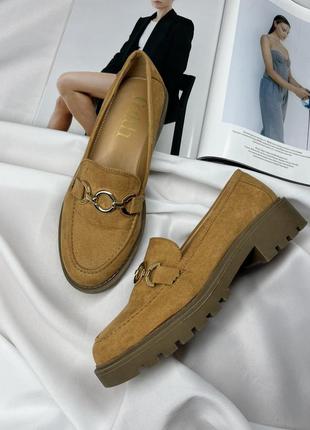 Замшеві лофери