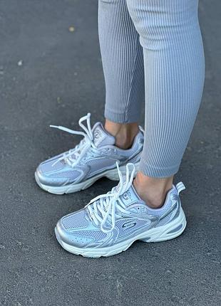 Женские кроссовки очень стильные 🔥