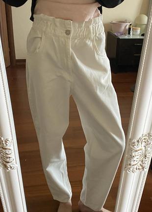 Брюки белые