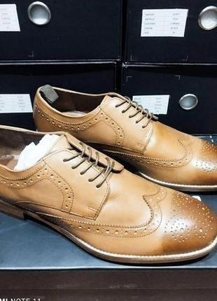 Вишуканого дизайну шкіряні туфлі бренду чоловічого взуття з німеччини gordon&bros.нові, в коробці