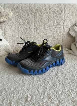 Кроссовки хлопья reebok (оригинальные)