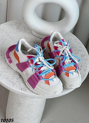 Трендовые кроссовки