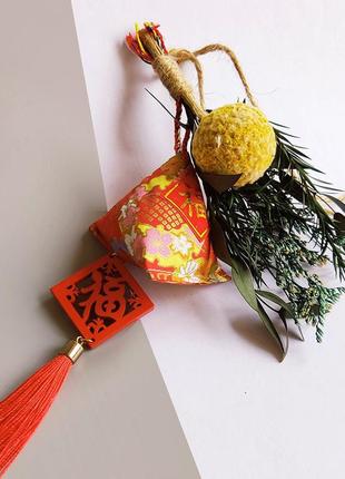 Сянбао - ароматний декор із натуральних матеріалів червоний